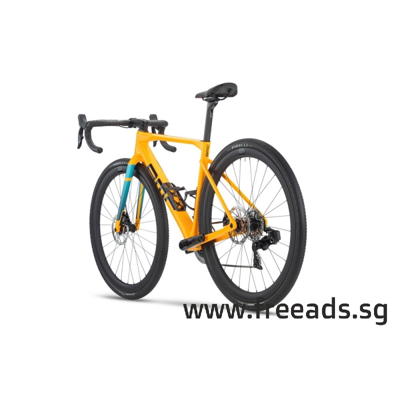 2023 BMC Kaius 01 THREE Road Bike (Warehousebike)